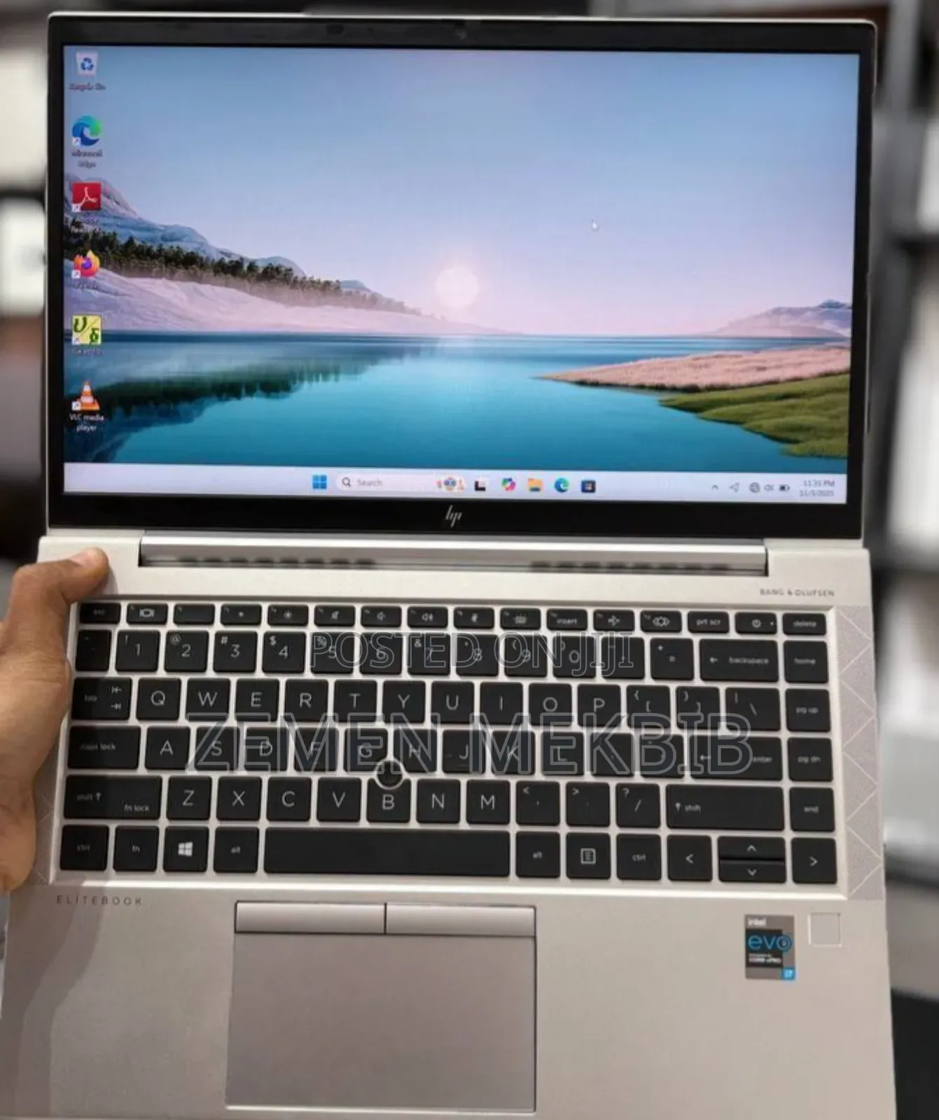 New Laptop HP EliteBook 830 G8 8GB Intel Core i7 SSD 512GB