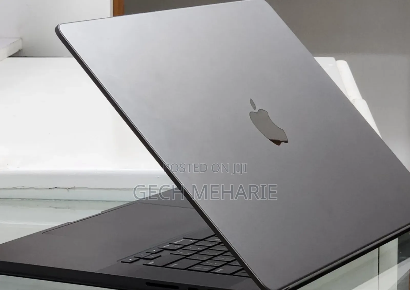 New Apple MacBook Pro 2023 M3 Max 16-inch 36GB Apple M3 Max SSD 1T