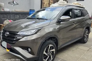 Toyota Rush 2022 Gray