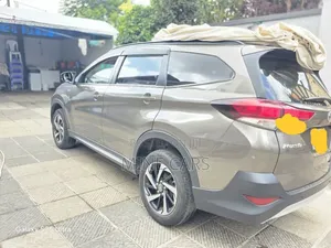 Toyota Rush 2022 Gray