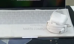 New Laptop Apple MacBook Air 2024 M3 13-inch 16GB Apple M4 SSD 256GB