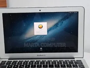 New Laptop Apple MacBook Pro 2014 4GB Intel Core i5 SSD 256GB