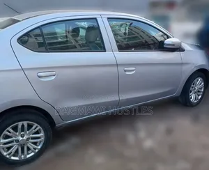 Mitsubishi Attrage 2021 Silver