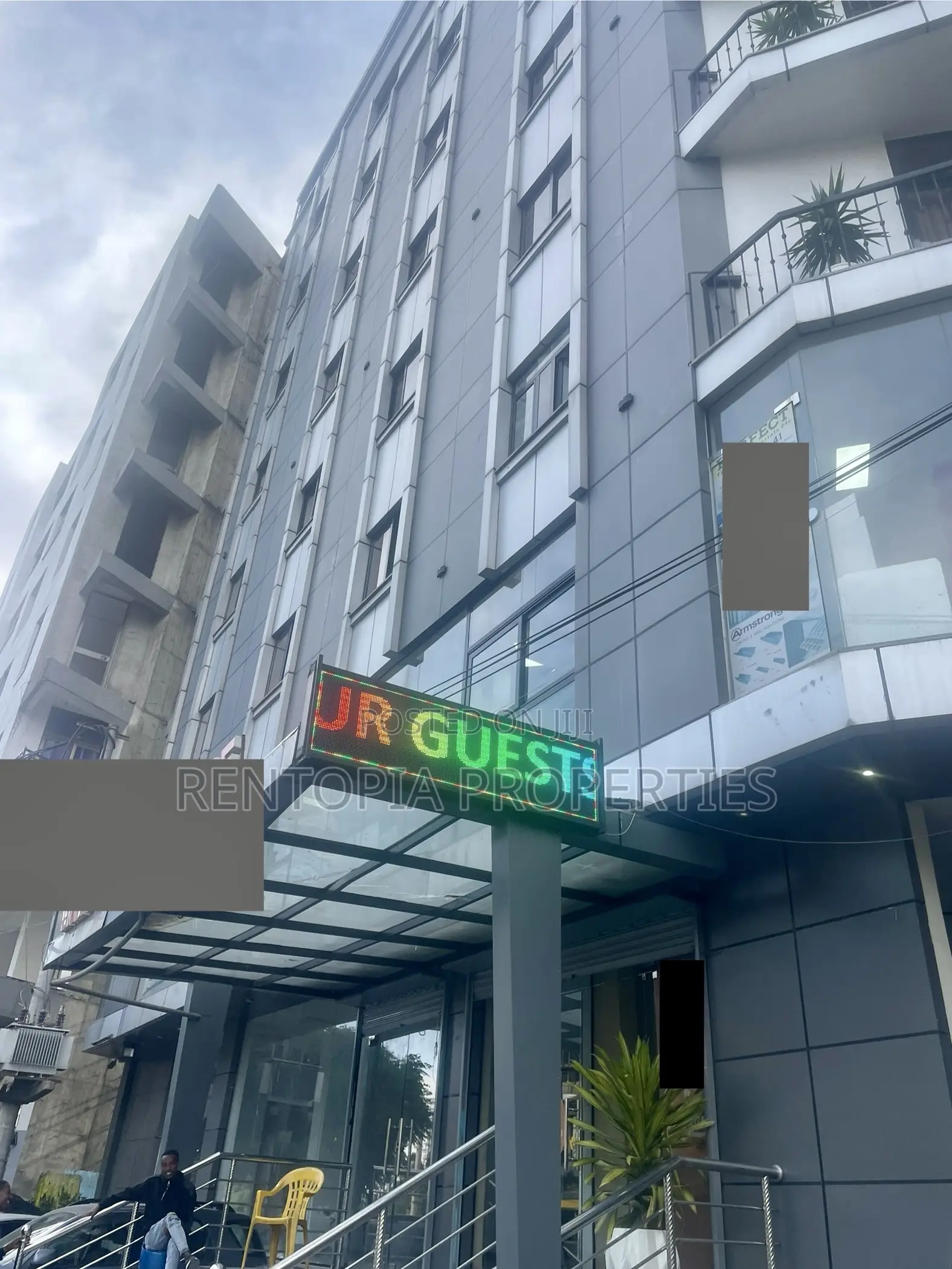 Hotel For Rent! Having 24rooms ,Gym, Office And Commercial Space!