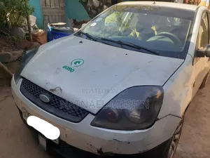 Ford Fiesta 1.3i Flite 2005 White