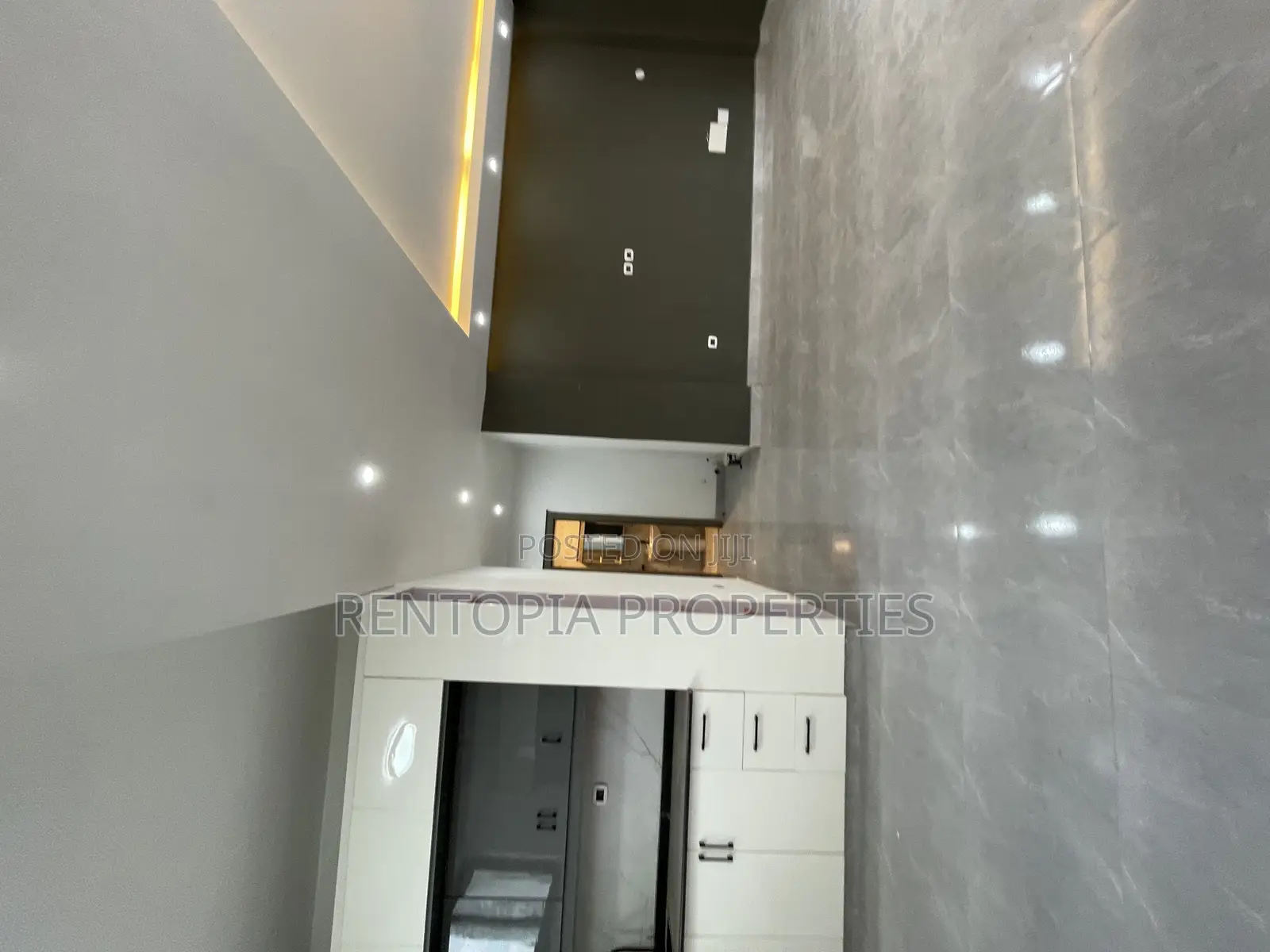 4bdrm Apartment in Yeka for rent