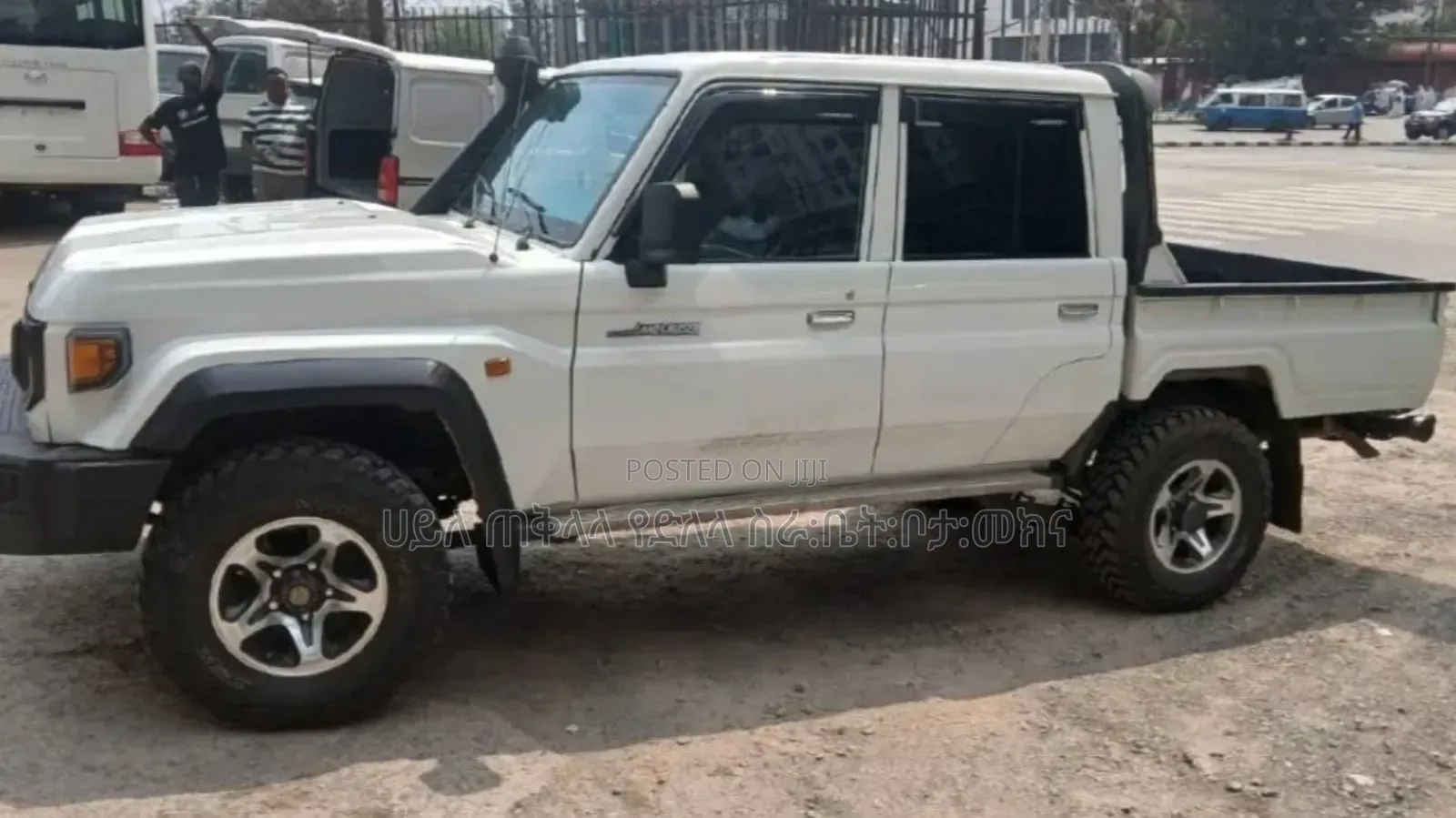 Toyota Land Cruiser 2018 Ivory
