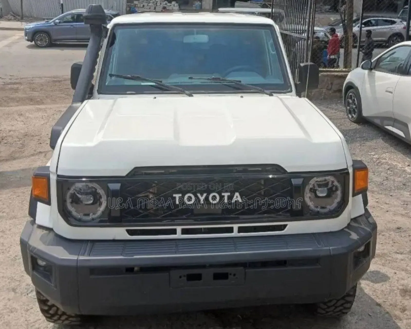 Toyota Land Cruiser 2018 Ivory