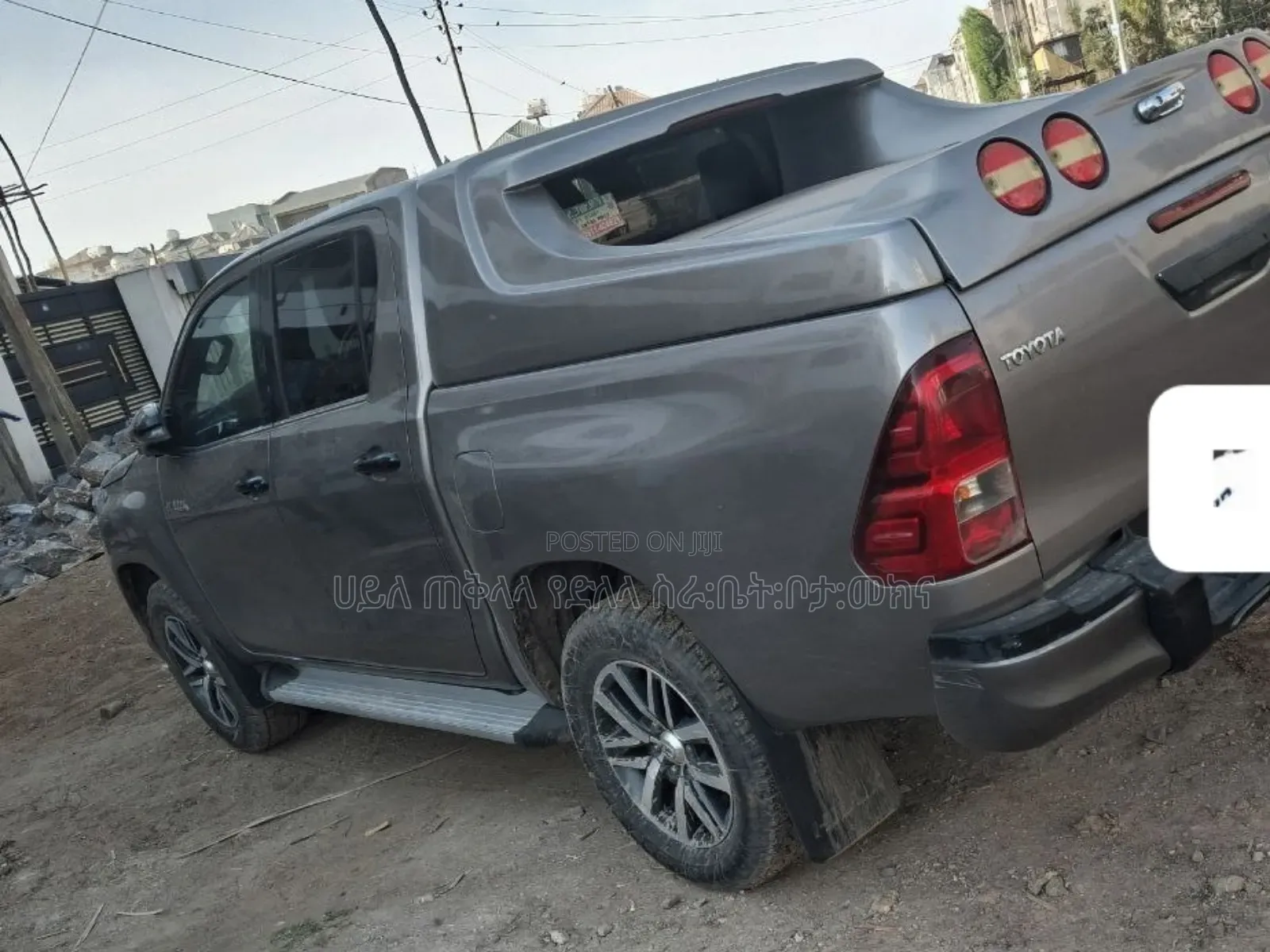 Toyota Hilux 2020 Gold