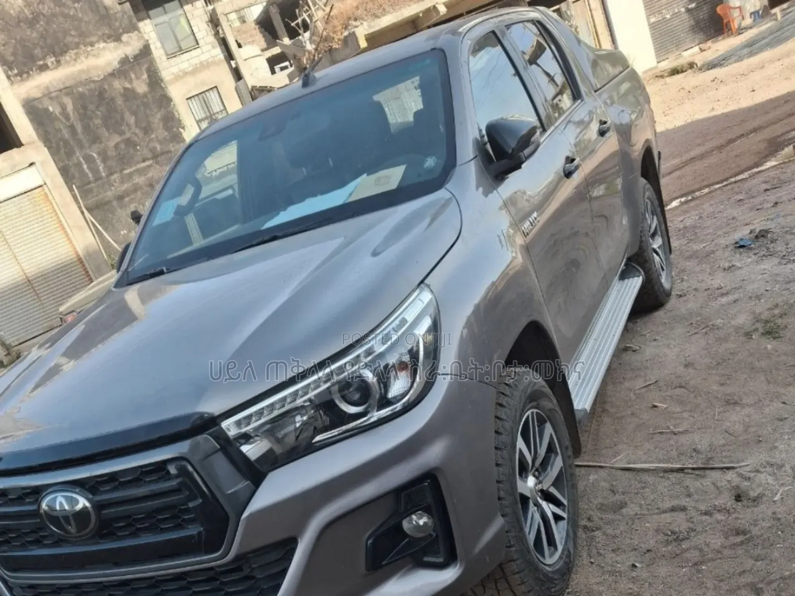 Toyota Hilux 2020 Gold