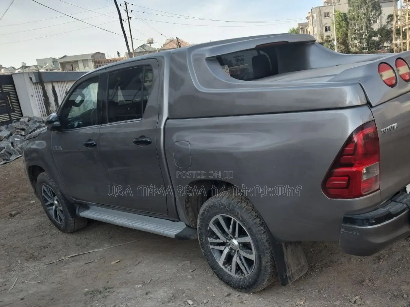 Toyota Hilux 2020 Gold