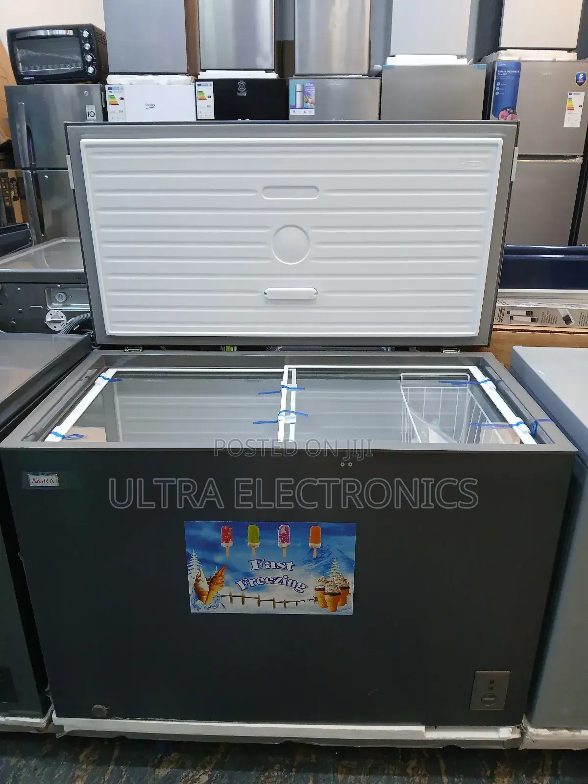 Akira Brand Chest Freezer. Key Features Include: