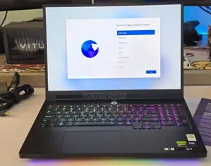 New Laptop Lenovo Legion 7 32GB Intel Core Ultra 9 SSD 1T