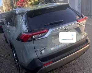 Toyota RAV4 Hybrid 2024 Teal