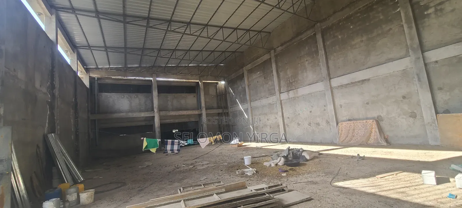 የሚሸጥ መጋዘን ቃሊቲ