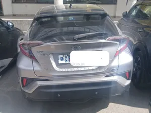 Toyota C-HR 2020 Pink