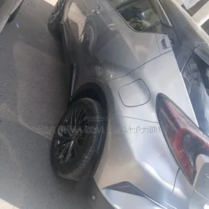 Toyota C-HR 2020 Pink