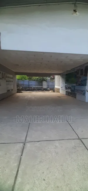 4bdrm House in Real, Bole for rent