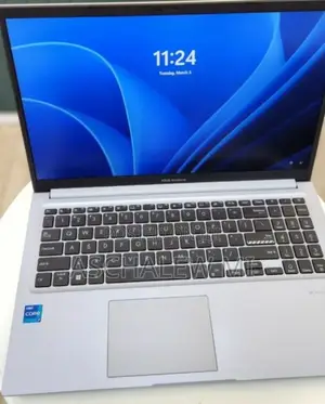 New Laptop Asus Vivobook 16 16GB Intel Core i7 SSD 512GB