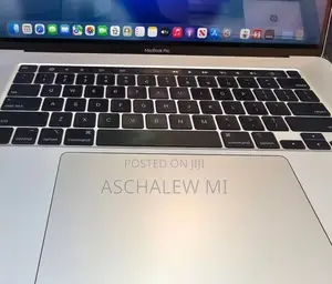 New Laptop Apple MacBook Pro 2019 16GB Intel Core i7 SSD 512GB