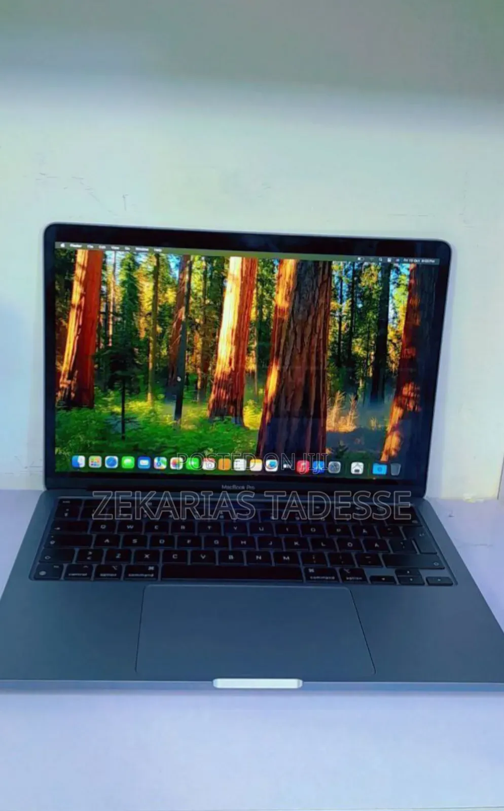 New Laptop Apple MacBook Pro 2020 M1 8GB Apple M1 SSD 256GB