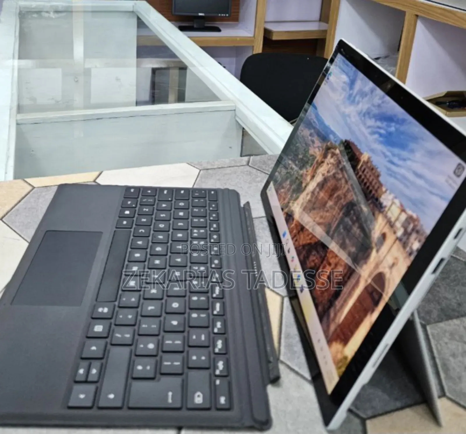 New Laptop Microsoft Surface Pro 7+ 16GB Intel Core i7 SSD 256GB