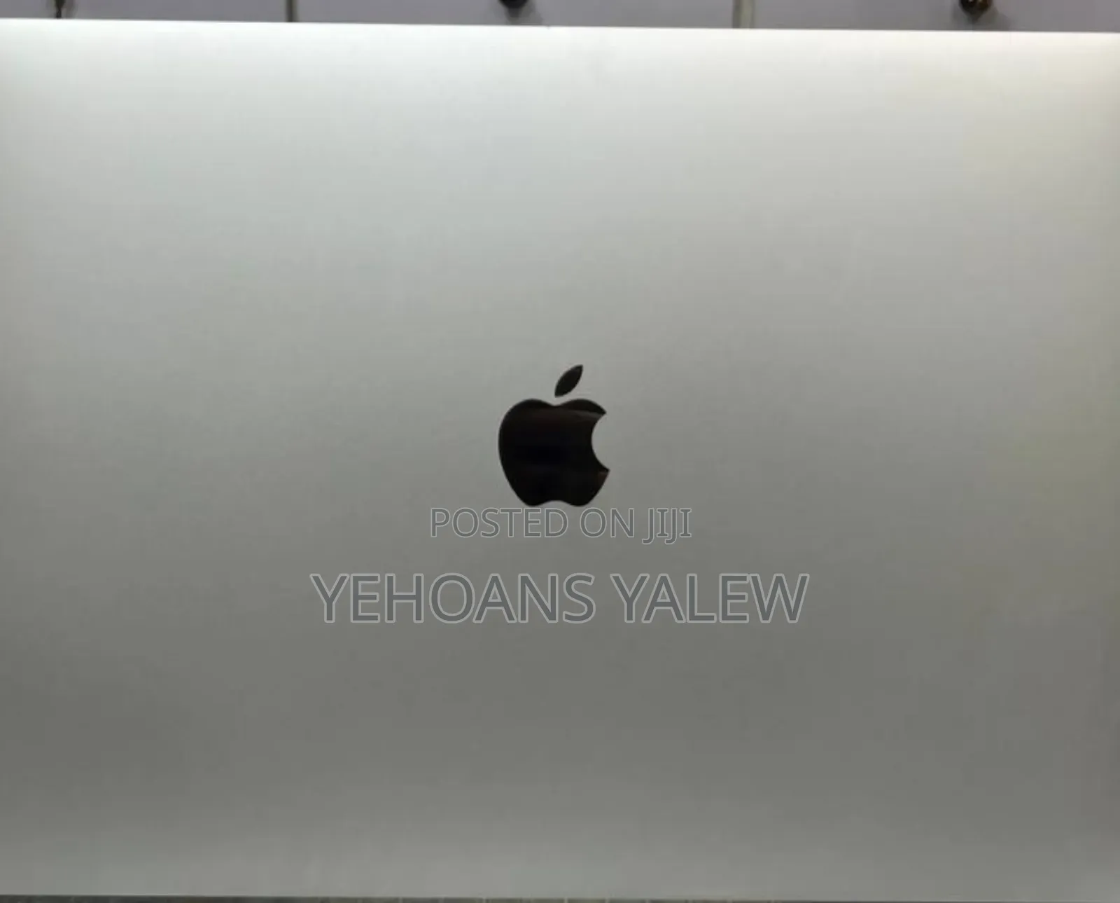 New Laptop Apple MacBook Pro 2018 16GB Intel Core i7 SSD 256GB