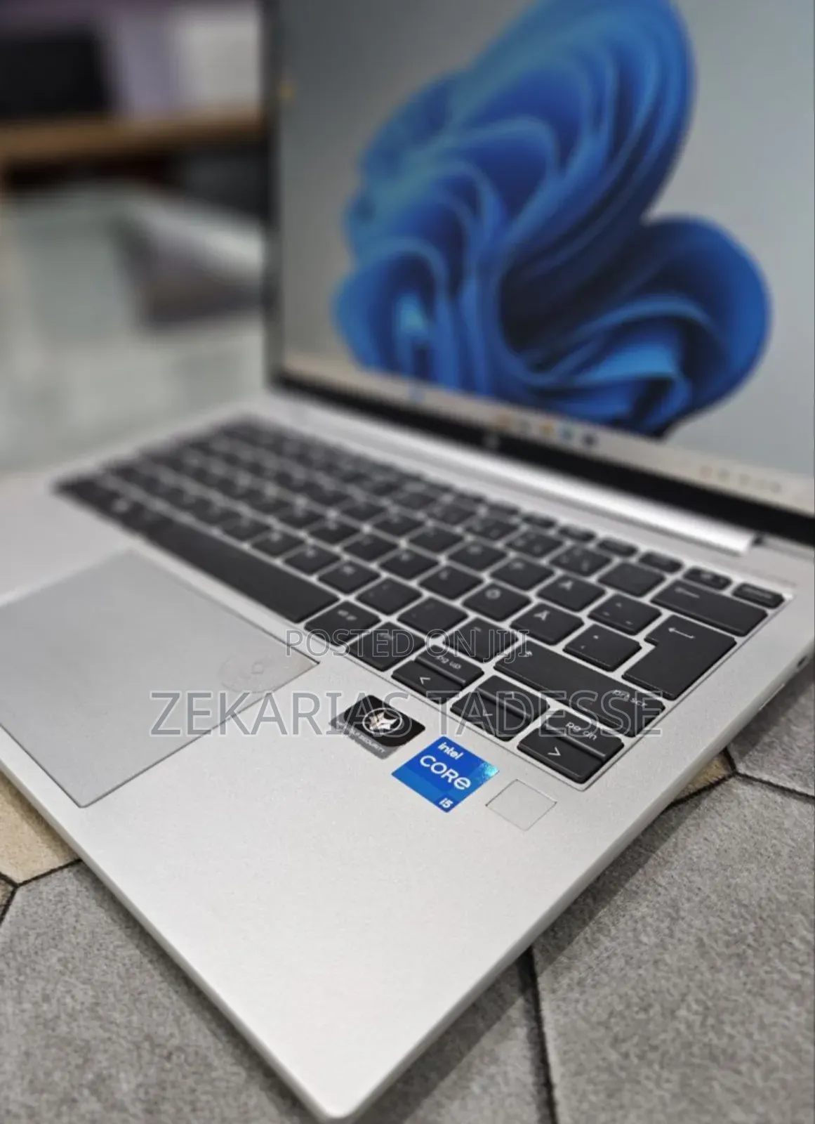 New Laptop HP EliteBook 830 G9 16GB Intel Core i5 SSD 512GB