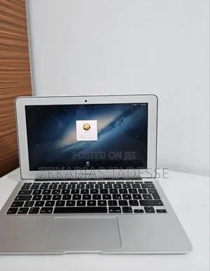 New Laptop Apple MacBook Air 2014 4GB Intel Core i5 SSD 256GB