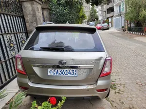 Lifan 520 2012 Gold