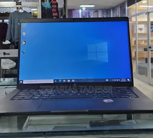 New Laptop Dell 8GB Intel Core i5 SSD 256GB