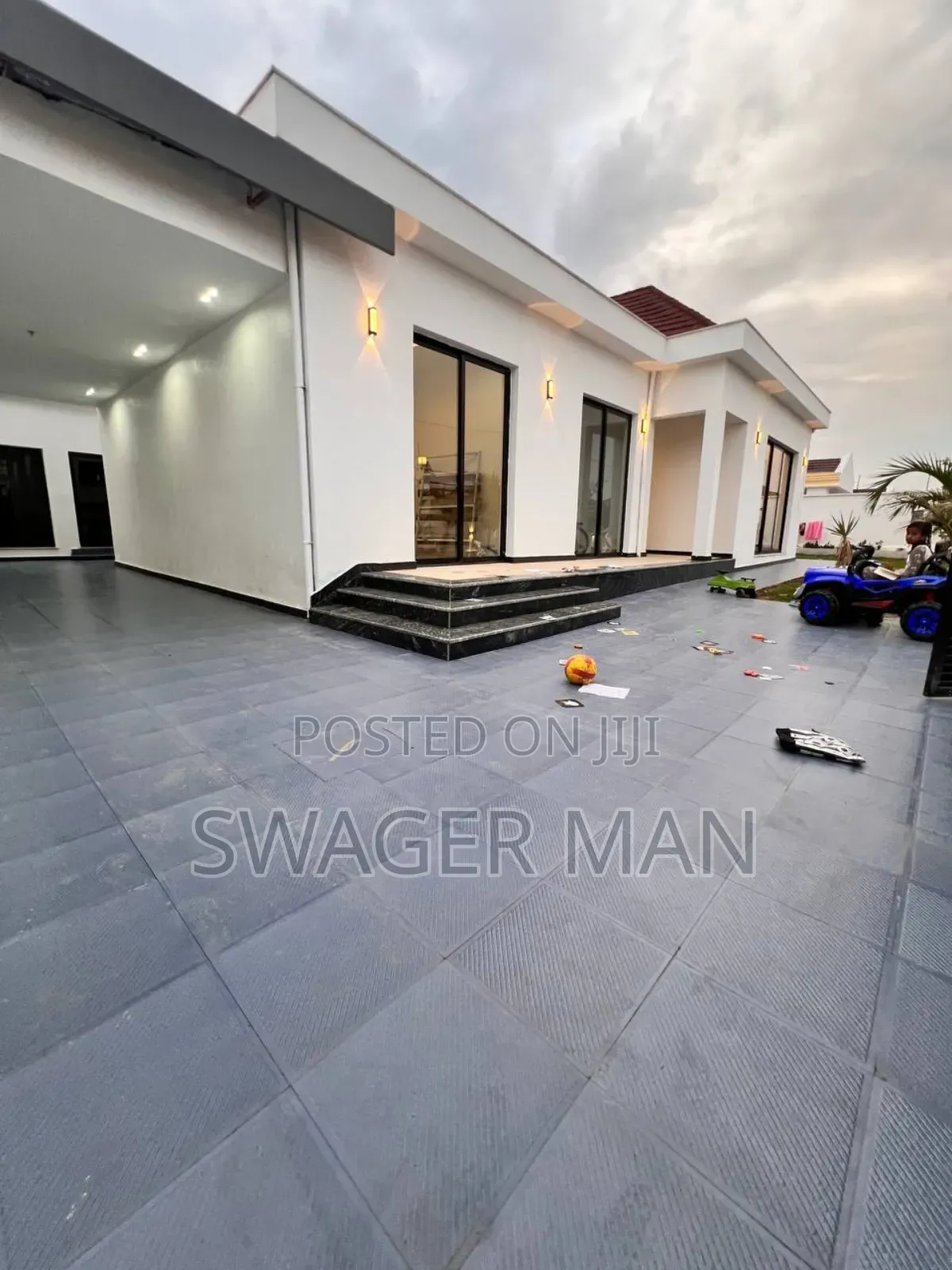 Furnished 6bdrm Villa in Ropak Real State, Yeka for sale