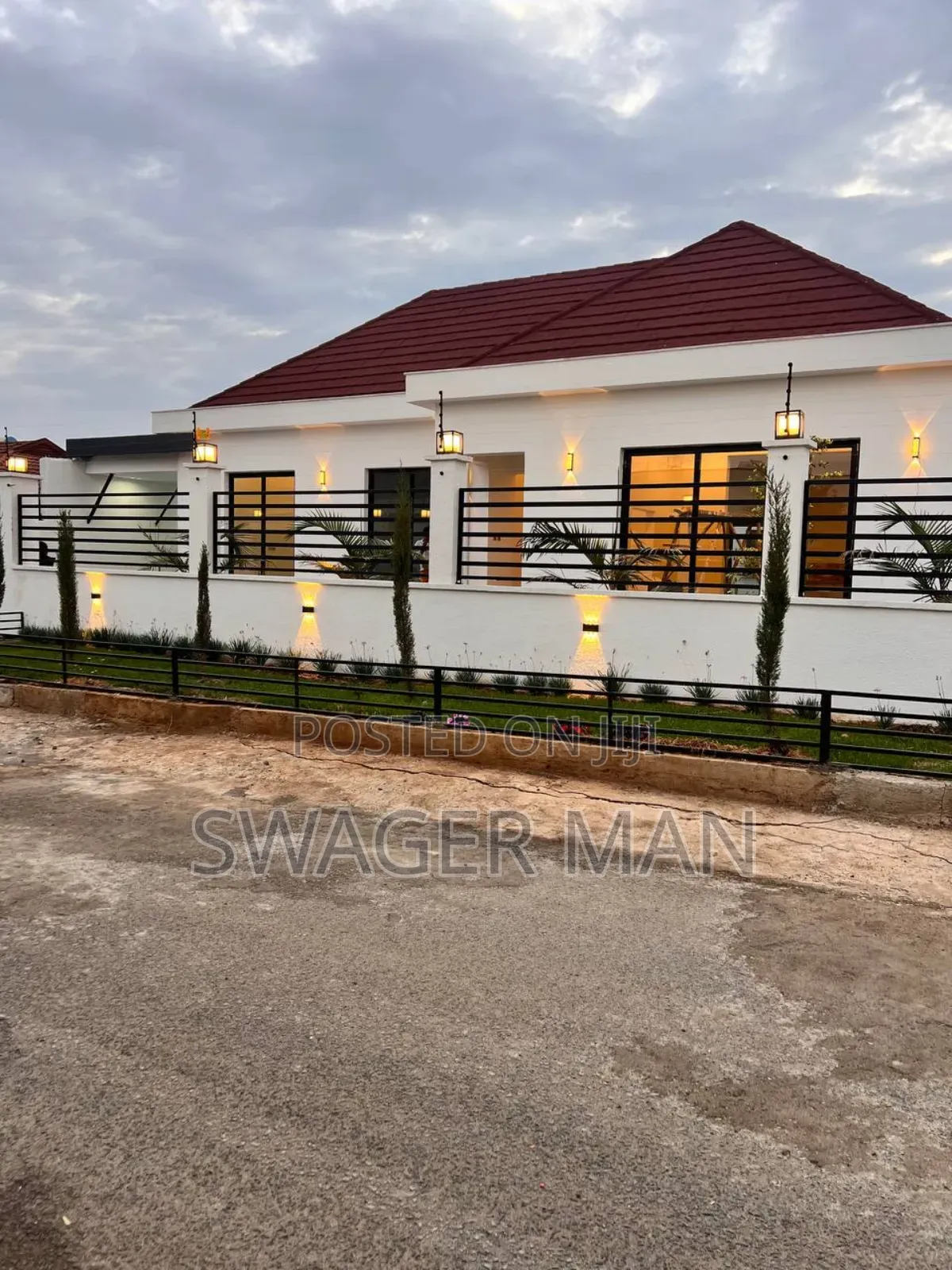 Furnished 6bdrm Villa in Ropak Real State, Yeka for sale