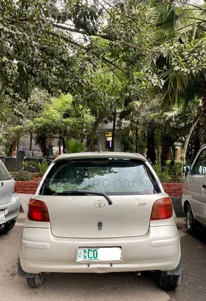 Toyota Vitz 2004
