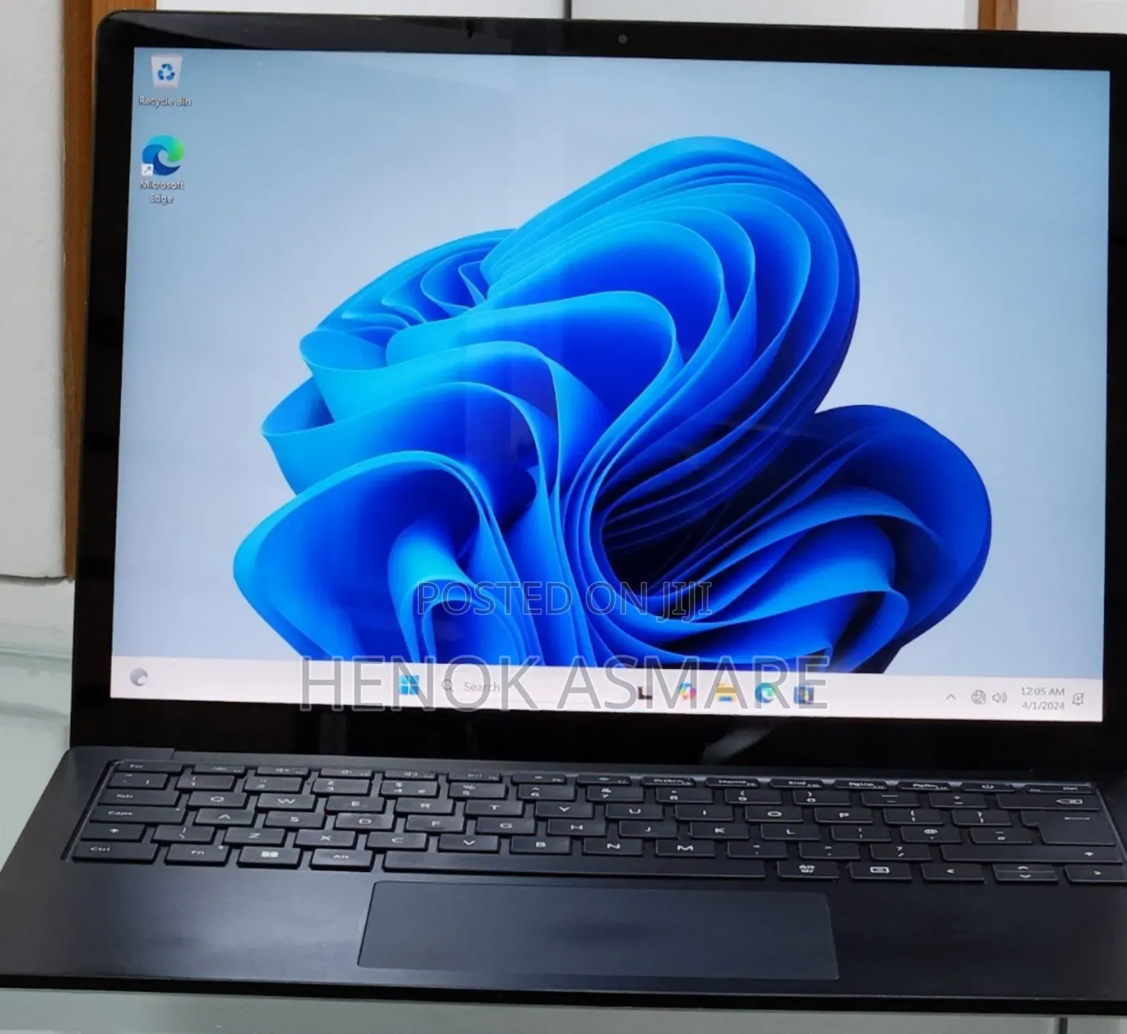 New Laptop Microsoft Surface 16GB Intel Core i7 SSD 512GB