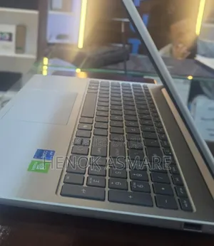 New Laptop HP Stream Notebook 16GB Intel Core i7 SSD 512GB