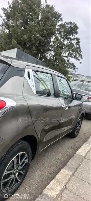 Suzuki Swift 2021 Gray