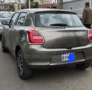 Suzuki Swift 2021 Gray