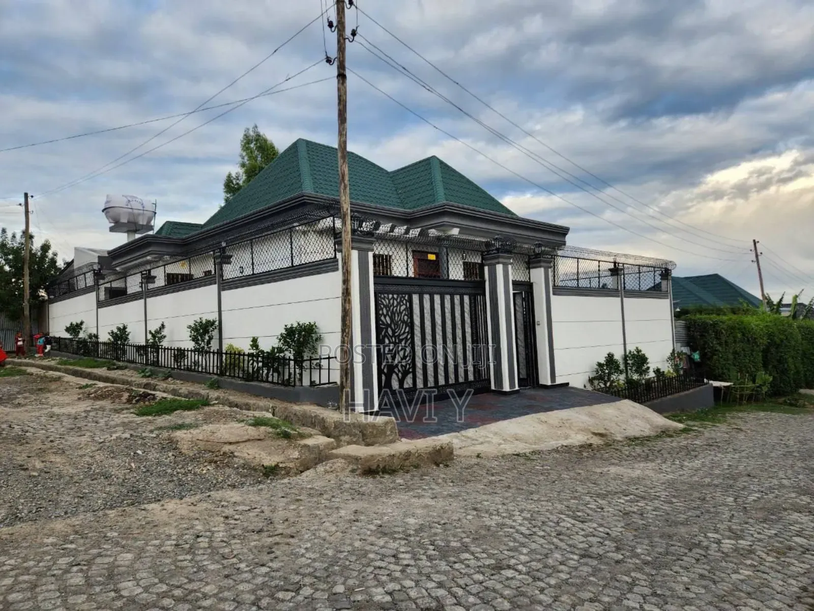 Furnished 8bdrm House in Akaky Kaliti for sale