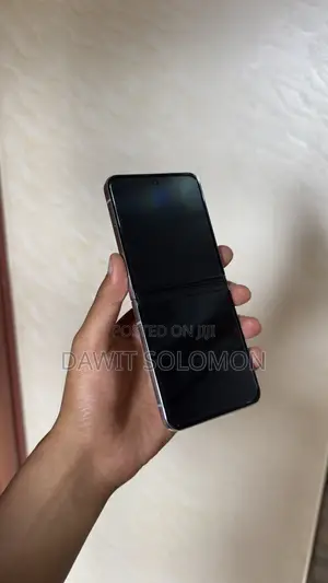 New Samsung Galaxy Z Flip5 512 GB