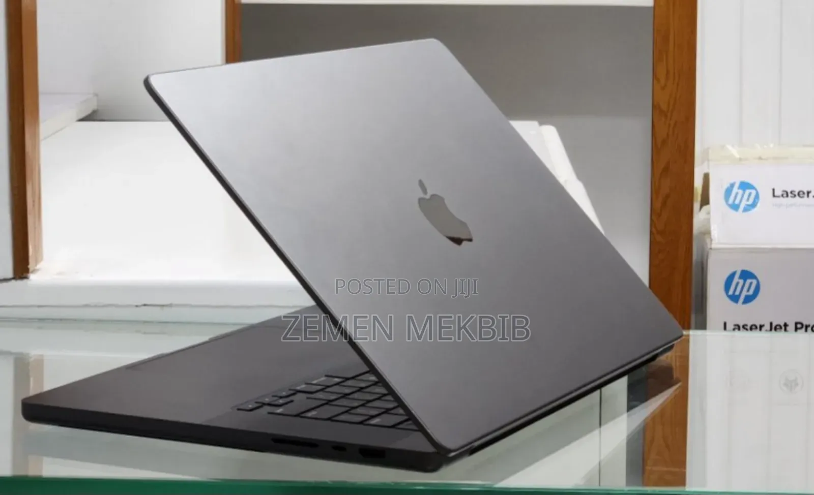 New Apple MacBook Pro 2023 M3 Max 16-inch 8GB Intel Core i9 SSD 1T