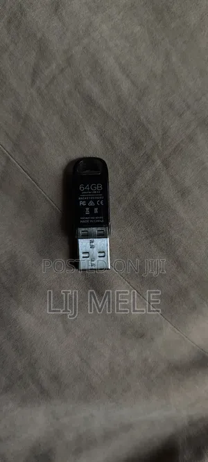 Sandisk Ultra Flair Usb 3.0 Flash Drive - 64gb (Black)