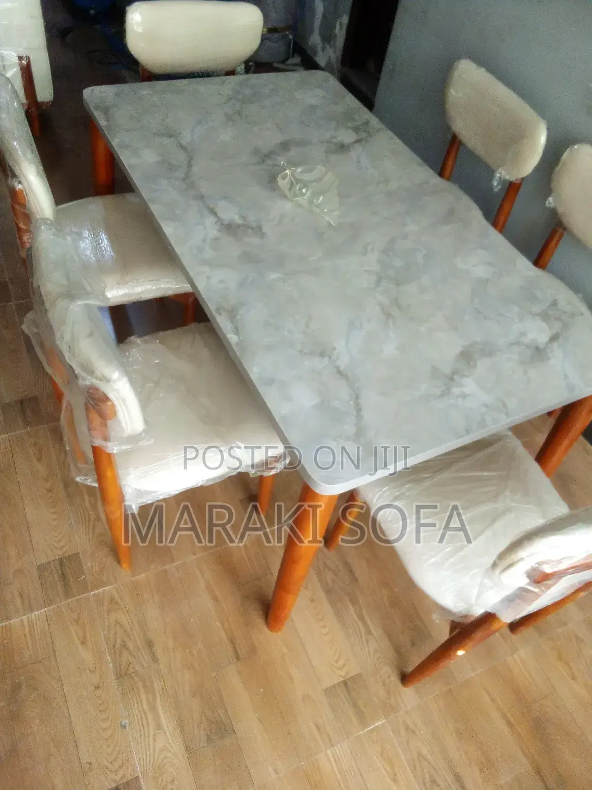 Dinning Table