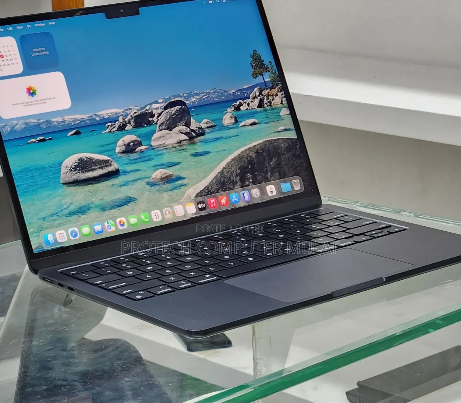New Laptop Apple MacBook Air 2024 M3 13-inch 16GB Apple M3 SSD 512GB