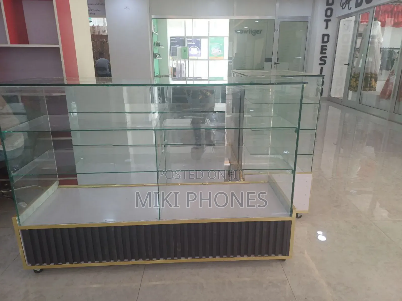 Glass Display With Location