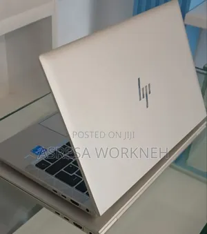 New Laptop HP EliteBook 830 G8 8GB Intel Core i5 SSD 512GB