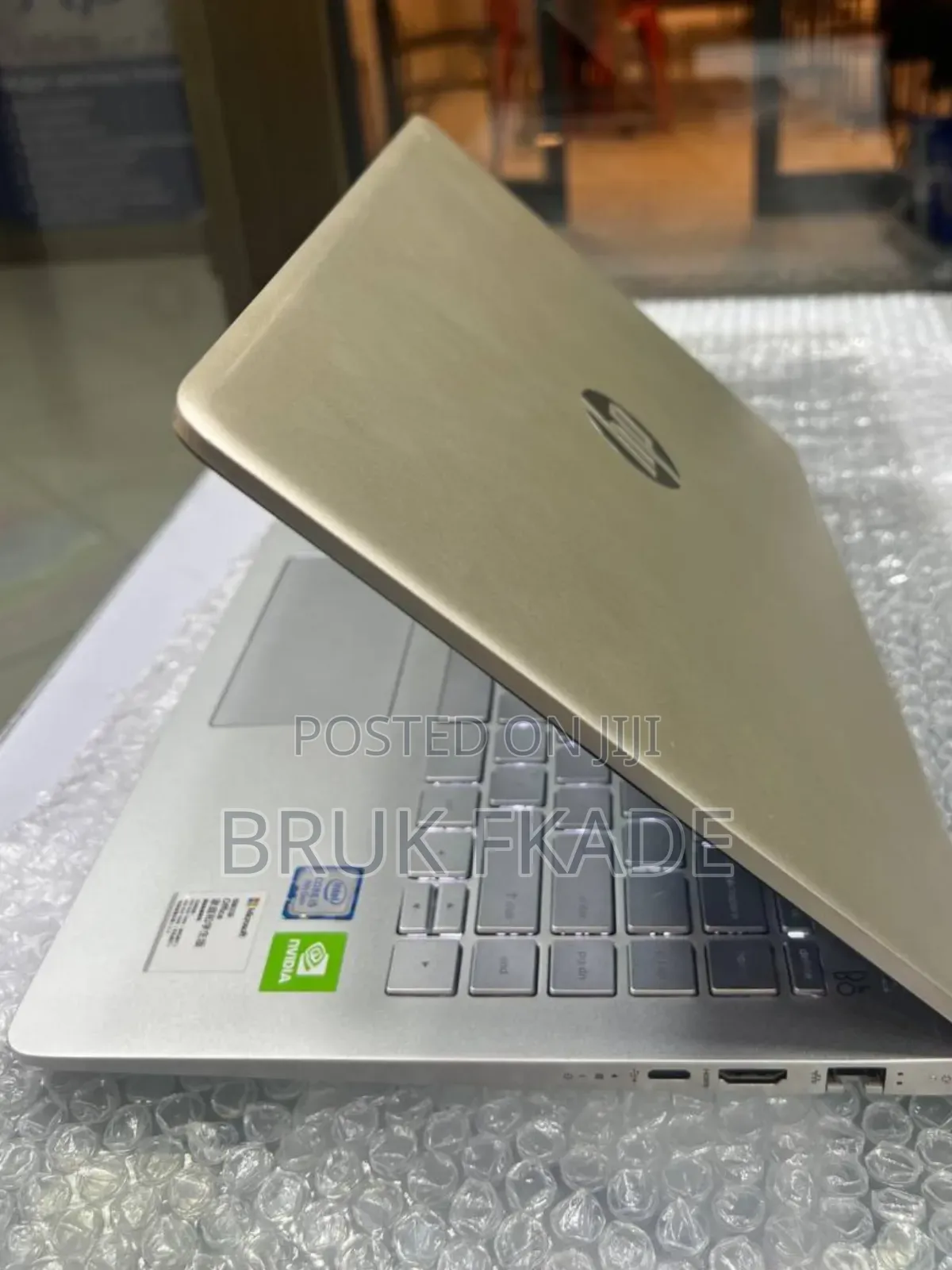 New Laptop HP Pavilion 14 8GB Intel Core i5 SSD 512GB