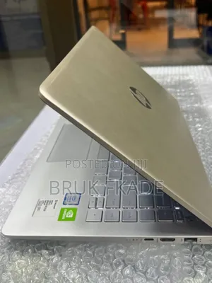 New Laptop HP Pavilion 14 8GB Intel Core i5 SSD 512GB