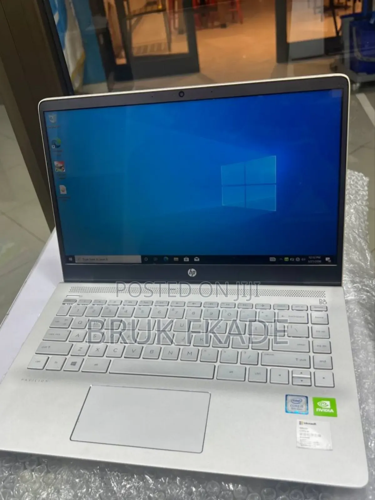 New Laptop HP Pavilion 14 8GB Intel Core i5 SSD 512GB