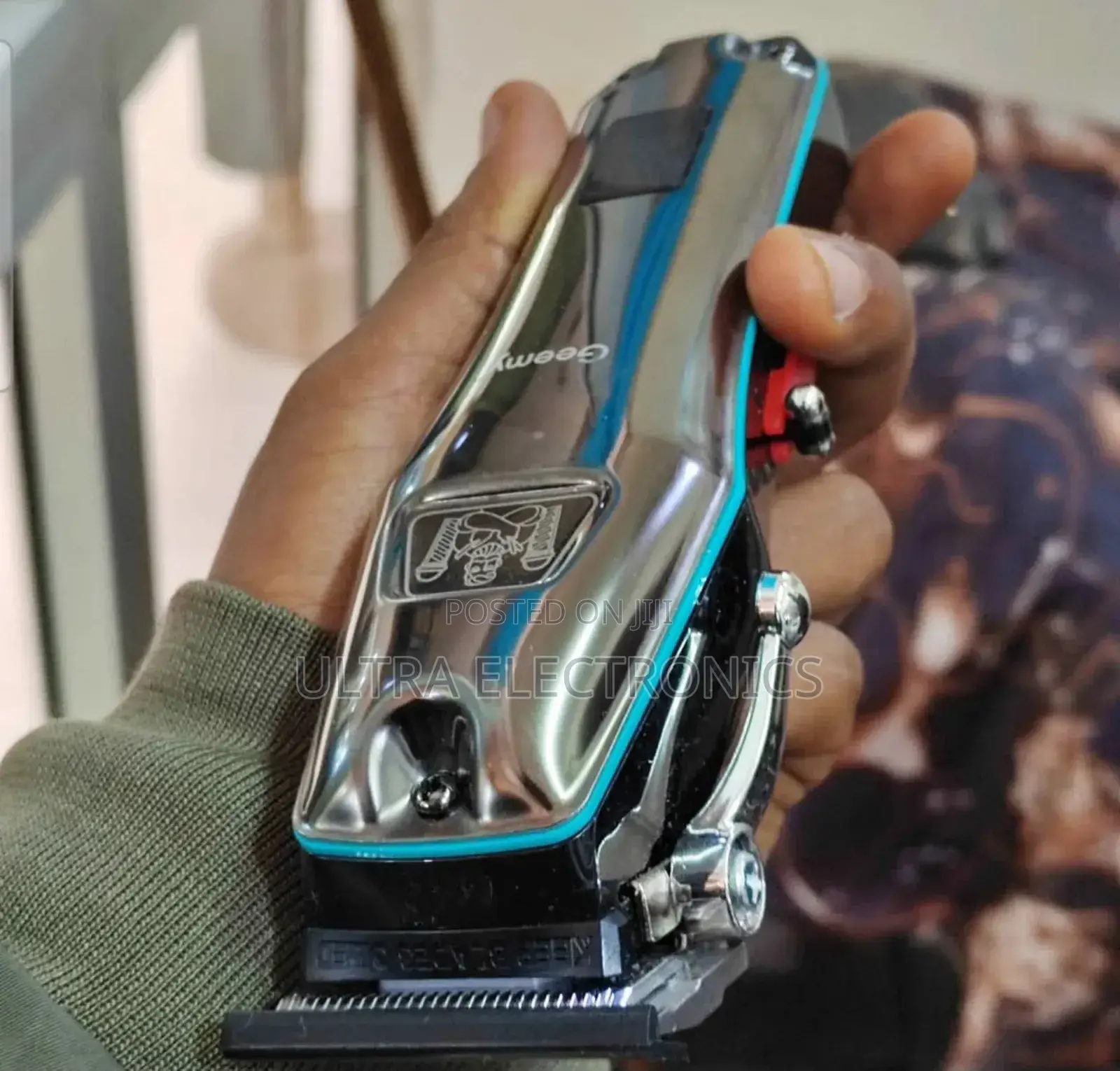 Geemy Gm-6680 Rechargeable Hair Clipper. 3